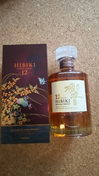 響12年です。終売品 響12年 700ml 終売品 終売品 サントリー響12年