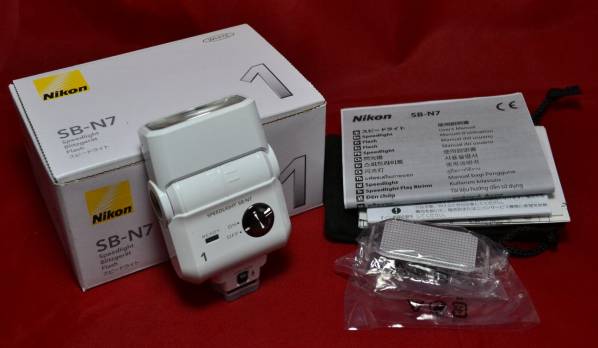 ニコン1用 スピードライト SB-N7 白