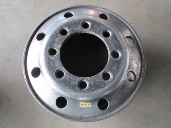 r215851572