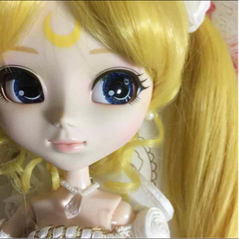 限定版 プーリップ プリンセスセレニティー セーラームーン 水晶