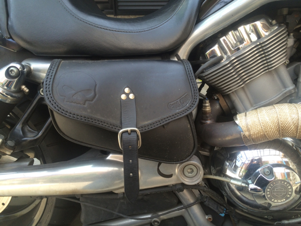 VRSC V-ROD用 サイドフレームバック