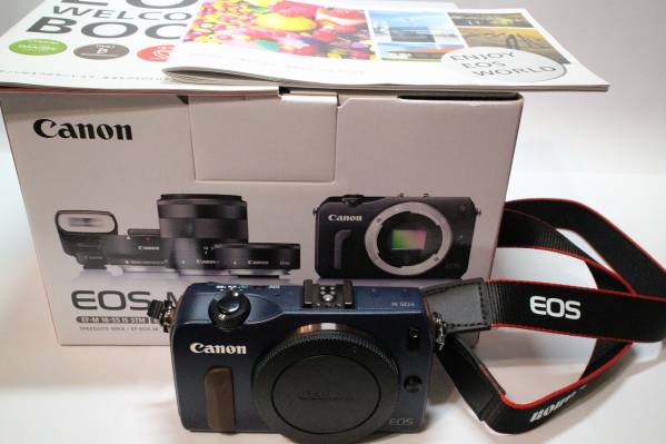 ★美品★CANON EOS M ボディ ベイブルー