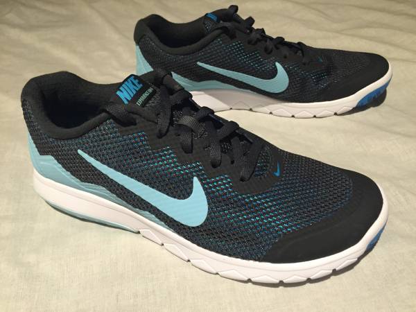 NIKE WMNS FLEX EXPERIENCE RUN 4 24cm ランニング ジョギング