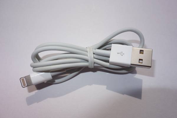 ★☆Apple 純正★USB電源アダプタ＋LightningUSBケーブル ④☆★_2