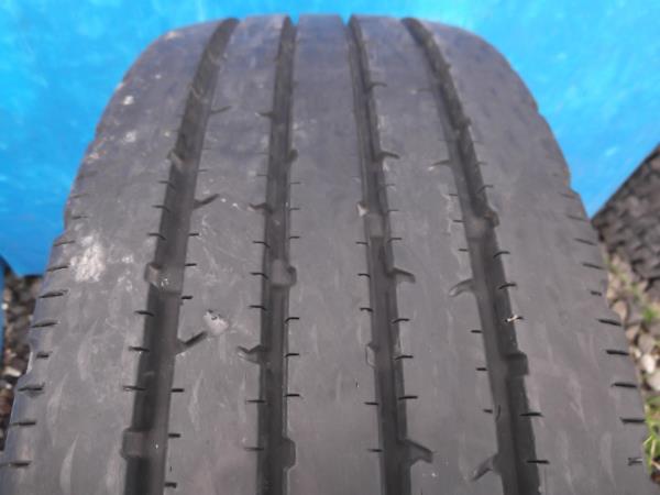 送料無料★7.5分山 1本のみ 225/60R17.5 116/114L LT BS★1722