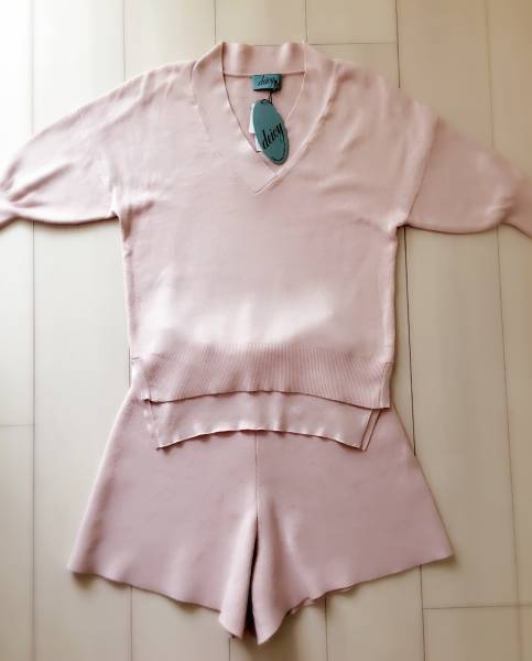 deicy今期ダーボールニットセットアップ人気完売ピンク