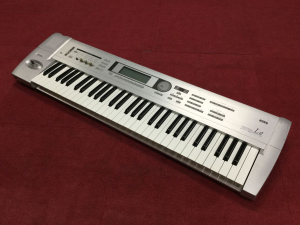 KORG TRITON Le 0 シンセサイザー 1 シンセサイザー（中古 Extreme