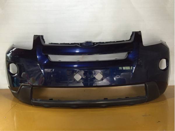 イスト NCP110 純正 フロントバンパー 52119-52580 ブルー