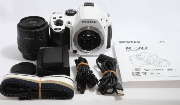 ★極上品 白★PENTAX ペンタックス K-30 白 レンズセット