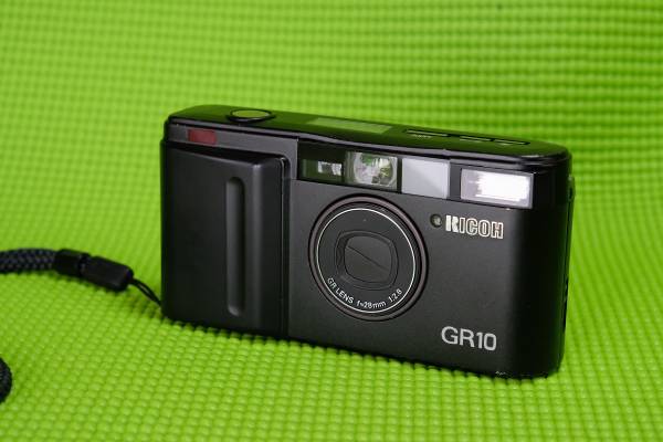 リコーGR10、外観ジャンク・・・