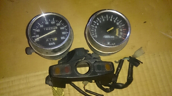 ゼファー４００ 純正メーター一式