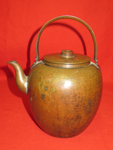 ◇[茶禅]茶道具 水次・水注「鎚起銅器 時代鎚目薬缶」口蓋付