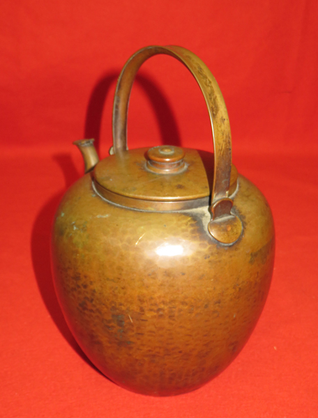 ◇[茶禅]茶道具 水次・水注「鎚起銅器 時代鎚目薬缶」口蓋付 水次（水