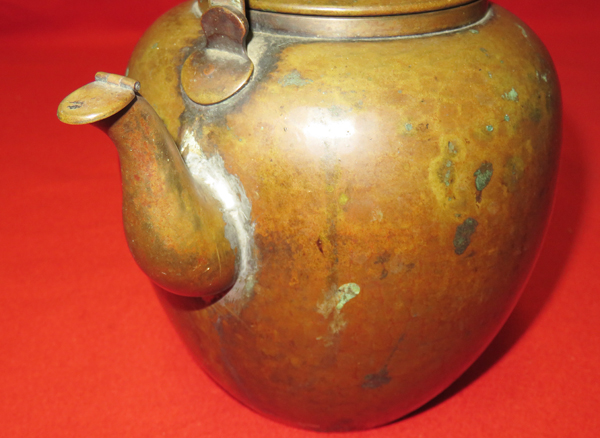 ◇[茶禅]茶道具 水次・水注「鎚起銅器 時代鎚目薬缶」口蓋付 水次（水