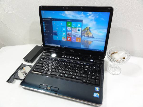 Win10☆Office富士通 薄型AH700 Corei5 4GB 新品1TB ブルーレイ