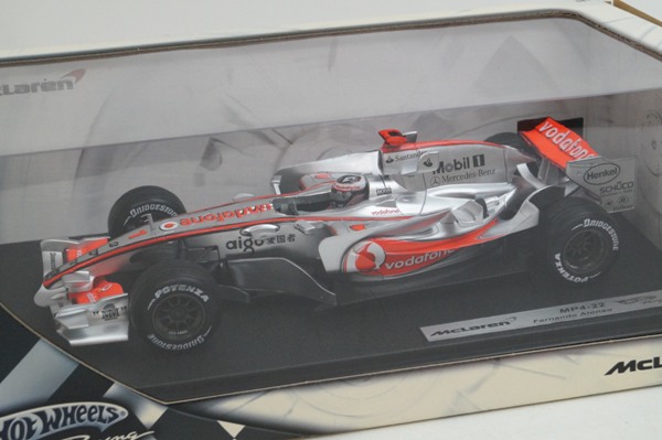 HW 1/18 フェラーリ F2004 M.シューマッハ 2004 #1 マルボロなど