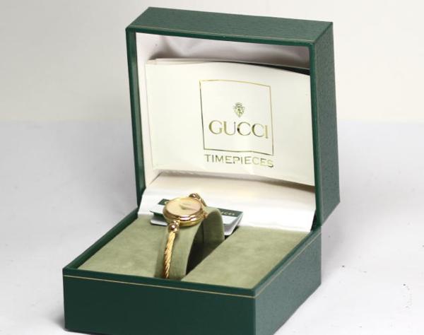 GUCCI グッチ 2700.2.L シェル文字盤 ワイヤー レディース 箱保 ○携帯