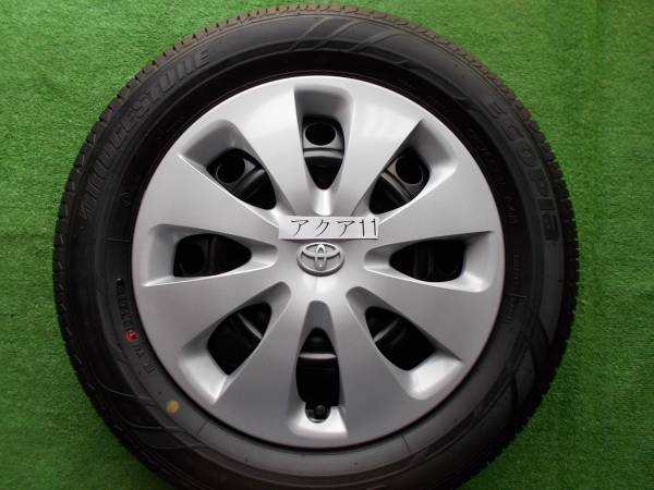 1本です。新車外し トヨタ アクア純正 ホイールタイヤ 1本 ご覧頂き