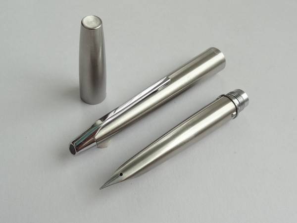 文房具 極美品 希少 パイロット ミュー90 万年筆 ペン先F