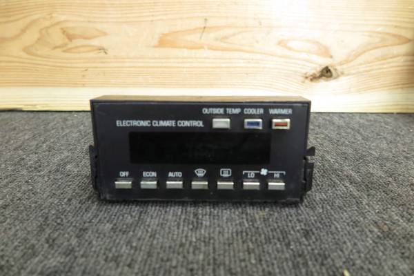 1982 キャデラッククーペ　エアコンプログラマー 90y~92yキャデラックブロアム/エアコンスイッチ 【公式通販】