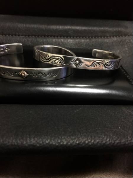 アリゾナフリーダム シルバー バングル 唐草 SILVER925