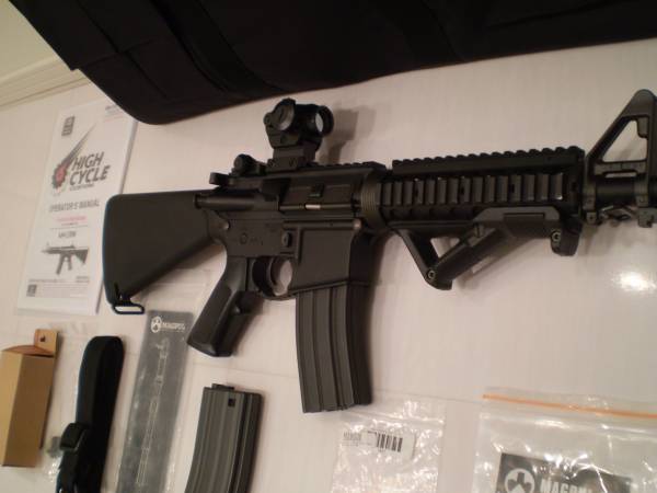 東京マルイM4 CRW HIGH CYCLE電動ガン 収納バックセットおまけ付 東京