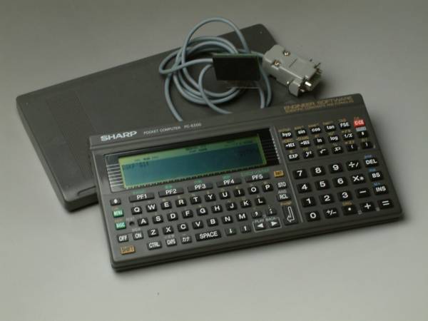 SHARP ポケコン PC-E500 (RAM256KB化+クロックアップ改造済）