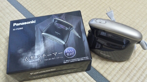 使用1回の美品）パナソニック 衣類スチーマー NI-FS360-K
