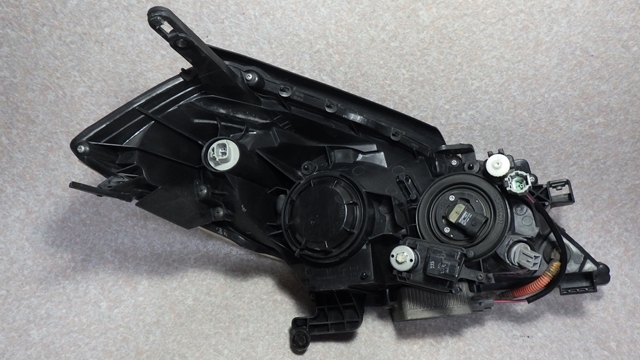 ウイングロード WFY11 HID ヘッドライト 左 ICHIKOH 1699