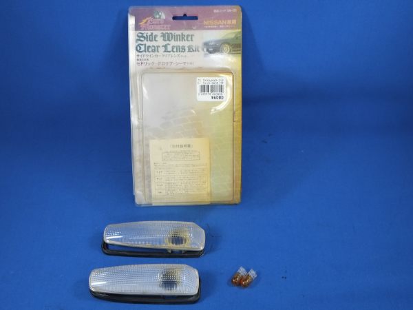 ユーロモンスター クリアウィンカー Y32セドリック グロリア中古