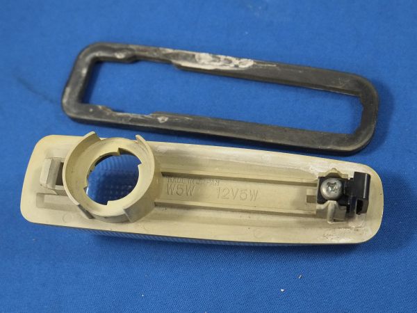 ユーロモンスター クリアウィンカー Y32セドリック グロリア中古