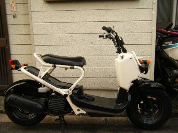 ホンダ ズーマー ズーマー（白）⁄ホンダの新車・中古バイクを探すなら 