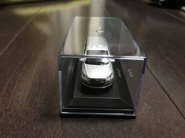 Audi アウディ Q7ミニカー 販促品_1