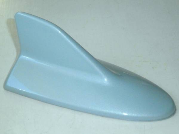 ３０プリウス用シャークアンテナ（手作り）783アクアブルーM