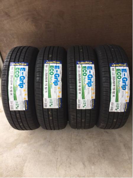 1台分大特価◇グッドイヤー205/60R16◇ノアVOXYプリウスα16年製 オン