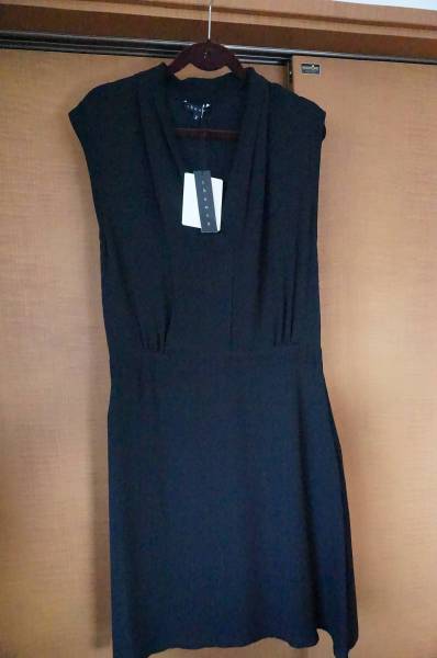 Theory セオリー ワンピース 黒 シルク100％ 定価38000円 新品