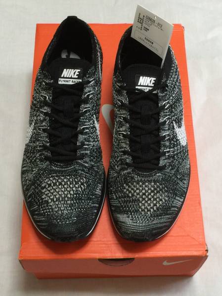 NIKE FLYKNIT RACER フライニットレーサー ブラック 黒 白 OREO