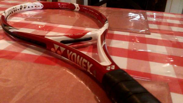 YONEX VCORE98D G2 おまけガットサービス！