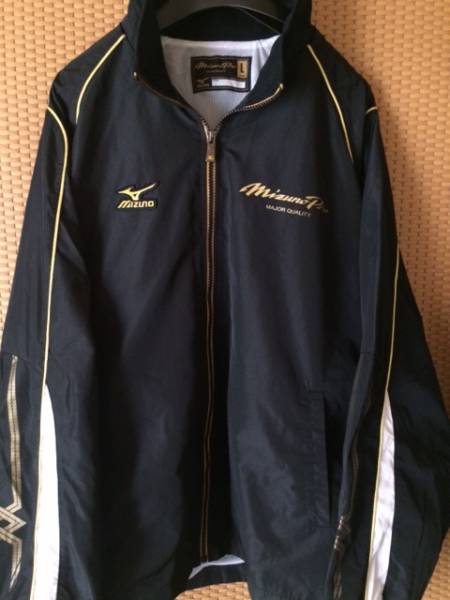 ミズノプロ　ジャージ上下セット 黒X金★バックプリントあり★