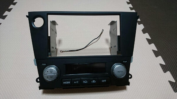 レガシィ BP BL後期 オーディオパネル 希少 シングルエアコン用
