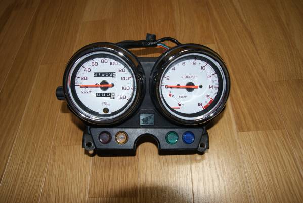 ホーネット250　純正メーター　中古美品
