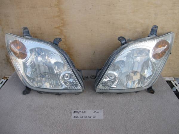 NCP60 ヘッドライト 左右 レべ無（中古品1015）