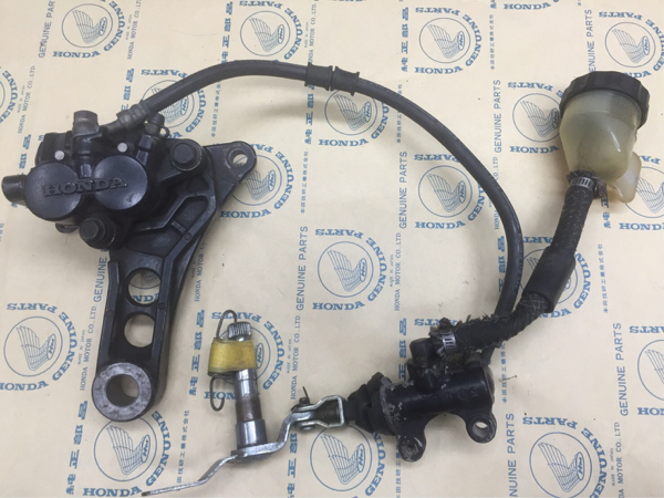 R1360 CB750FA.FB.FC リヤブレーキassy | 投稿詳細｜MOTOCLE CB750FB