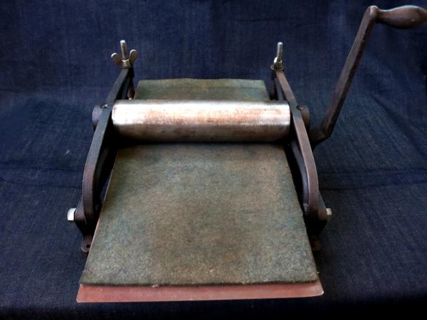 新日本造形 版画プレス機エッチングETCHING PRESS
