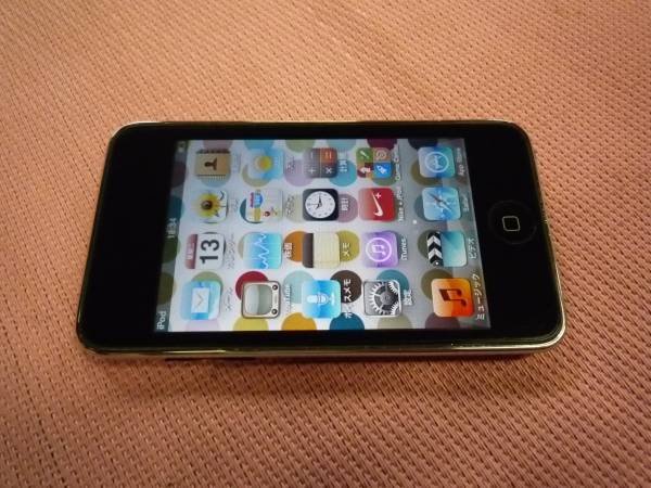 Apple iPod touch 第3世代 A1318 64GB 動作品　美品