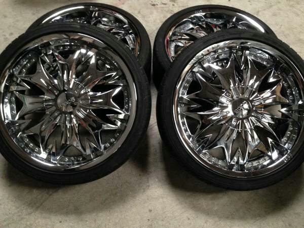 ハイエース　200系　ドルチェ　20インチ　タイヤ