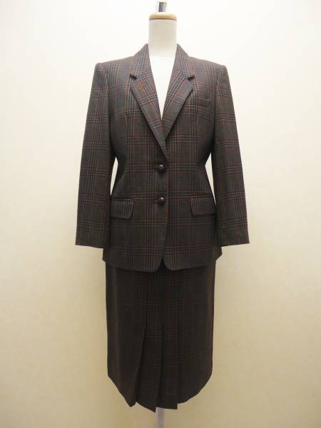☆☆DAKS　チェックのスーツ（M位）　美品☆☆
