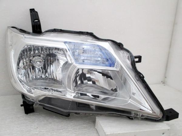 美品 セレナ C26 前期 ヘッドライト 左右 キセノン HID コイト 100