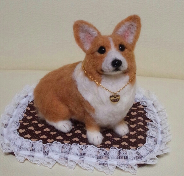 羊毛フェルト犬 ハンドメイド ウェルシュコーギー 羊毛フェルト 犬