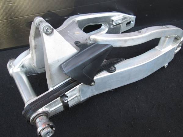 CBR1000RR SC57 スイングアームSet 美品 実働